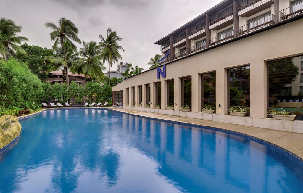 Novotel Goa Candolim Exterior photo The pool at the hotel