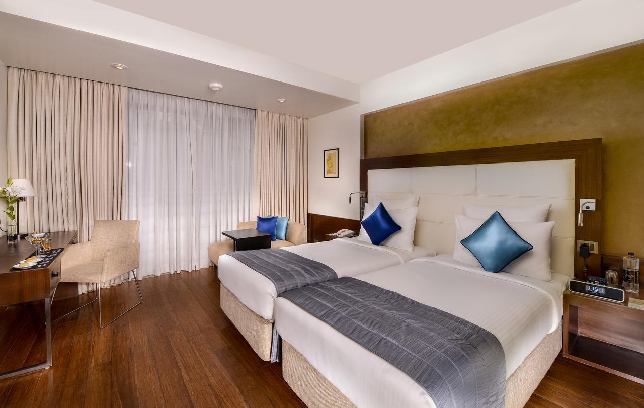 Novotel Goa Candolim Exterior photo Deluxe Room