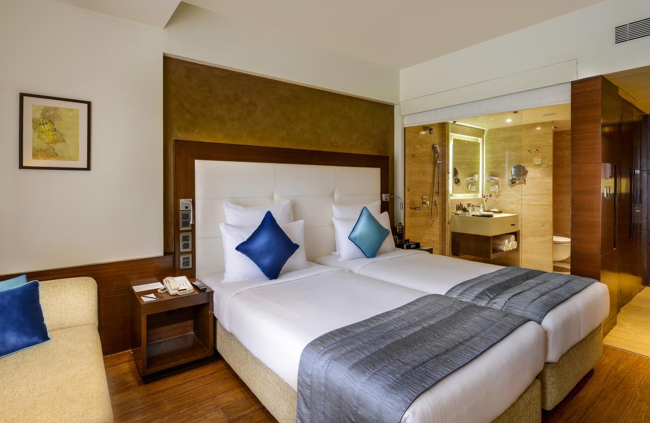Novotel Goa Candolim Exterior photo Deluxe Room
