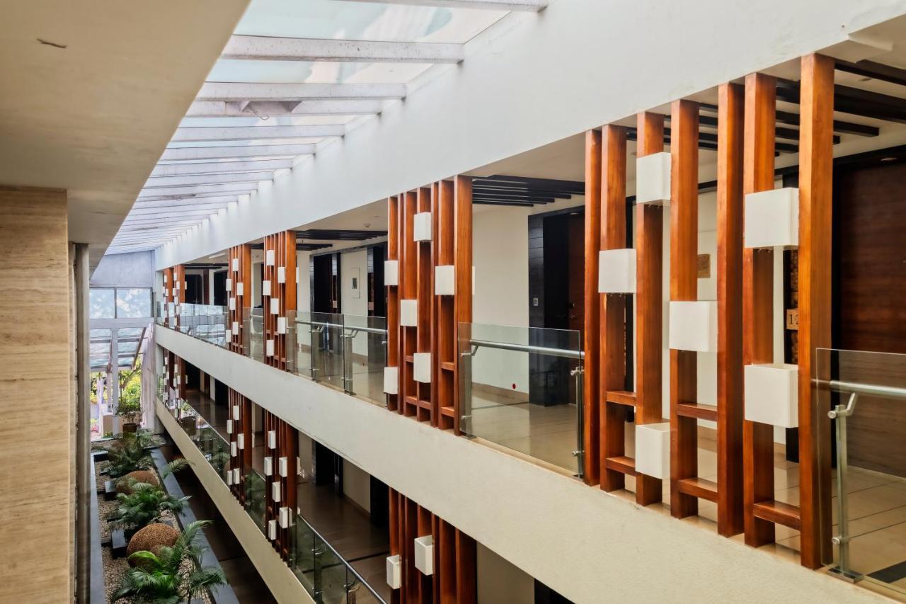 Novotel Goa Candolim Exterior photo Interior of the hotel